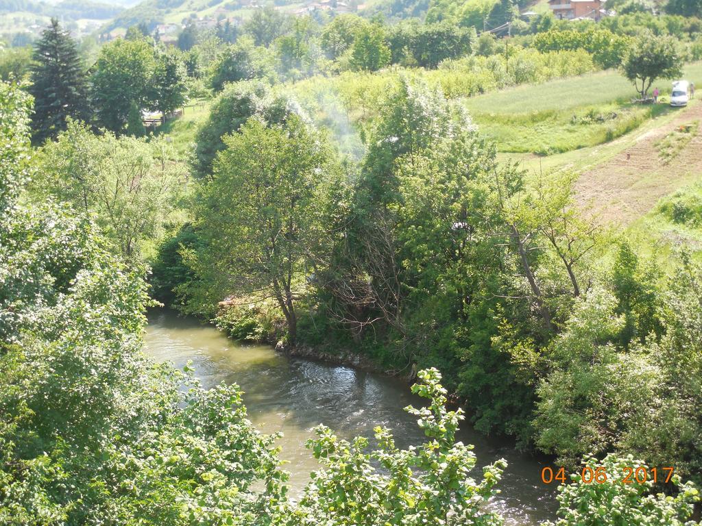 Holiday Home Zbilje Visoko Esterno foto