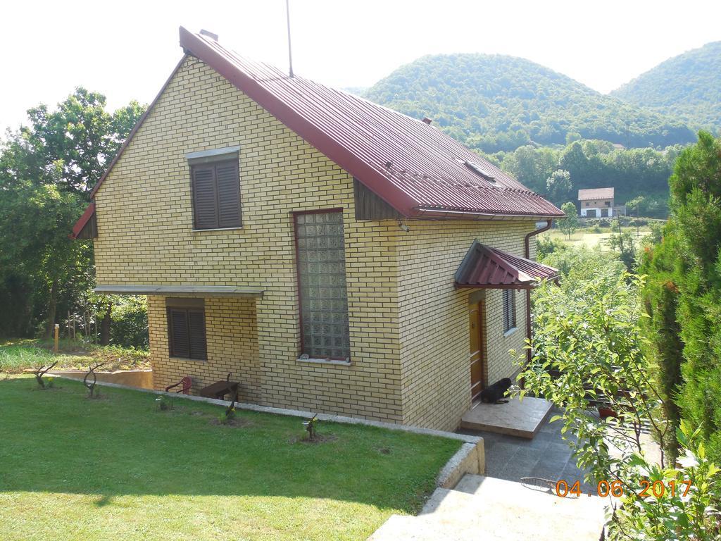 Holiday Home Zbilje Visoko Esterno foto